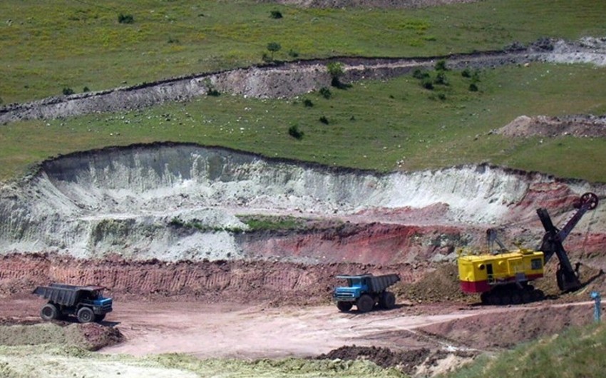 Azerbaijan puts up bentonite clay deposit to auction 