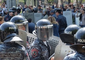 Перед зданием Минобороны Армении проходит акция протеста
