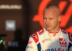 Russian driver sues F1 team