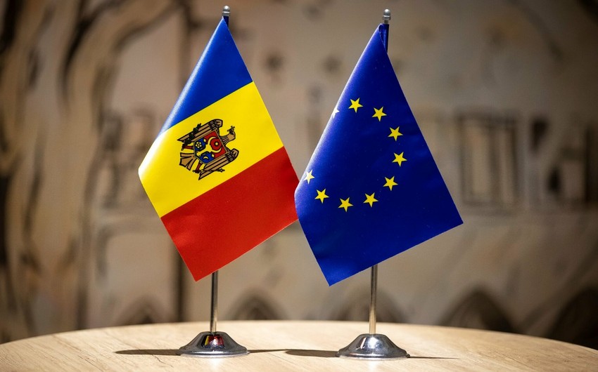 Moldova Avropa Siyasi Birliyinin ikinci sammitinin açılışına hazırlaşır