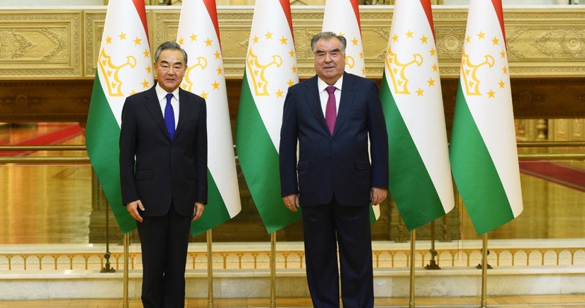 Çin 10 ildə Tacikistan iqtisadiyyatına 3,8 milyard dollar sərmayə qoyub
