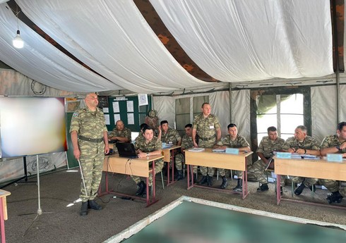 В азербайджанской армии проводятся бригадные командно-штабные учения
