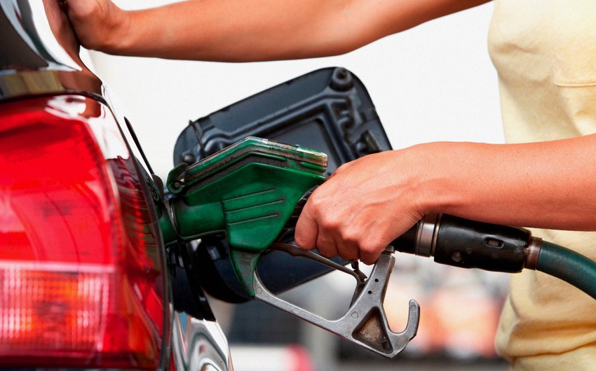 Gasoline prices in Greece hit new all-time high