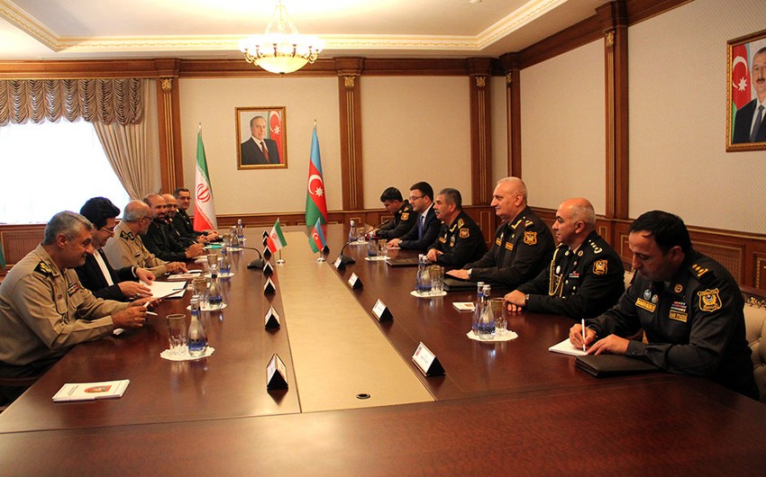 Azerbaijani Defense Minister receives delegation of Iranian Armed Forces