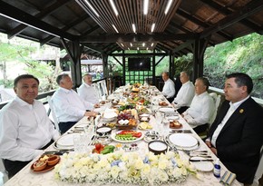 В Шуше от имени президента Ильхама Алиева дан обед в честь глав государств и правительств ОТГ