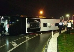 1 dead, 20 injured in bus crash in Türkiye