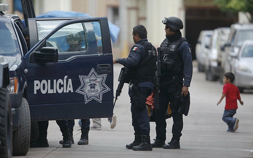 Meksikada gecə klubuna silahlı basqın edilib, beş nəfər öldürülüb