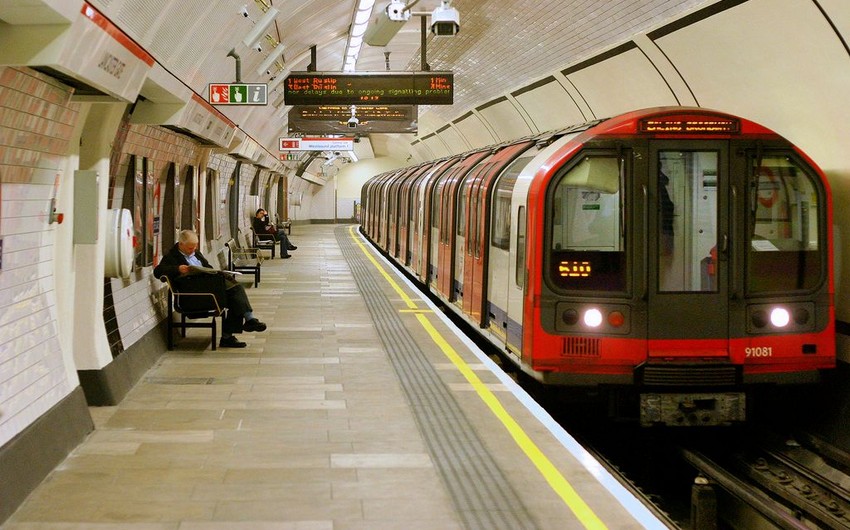 ​Сбой в системе оплаты проезда позволил жителям Лондона бесплатно ездить на метро