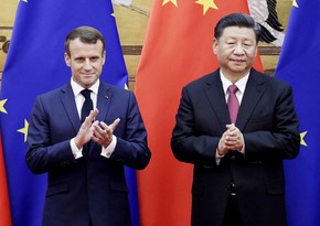Макрон обсудил с Си Цзиньпином возможный визит в Пекин в начале 2023 года