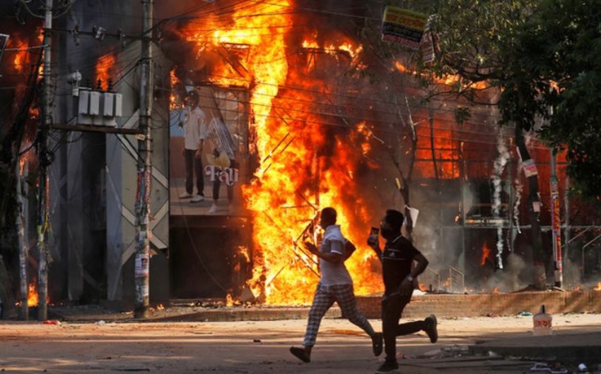 Bangladesh in turmoil as riots claim over 300 lives