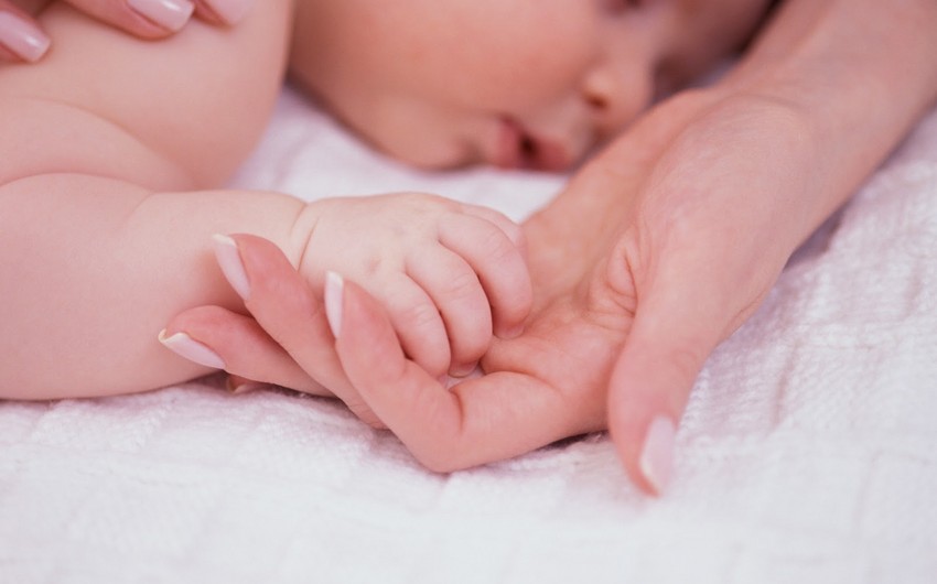 ​Обнародована статистика по рождению младенцев несовершеннолетними матерями в 2014 году
