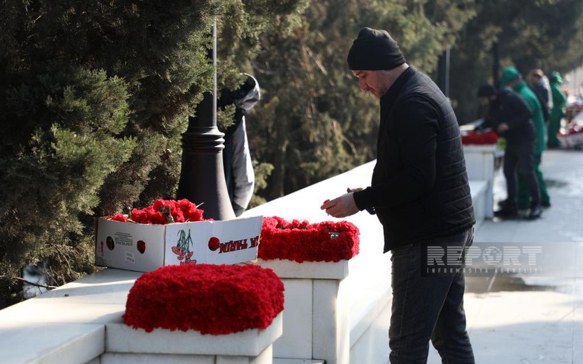 На Аллее шехидов началась подготовка к годовщине трагедии 20 Января