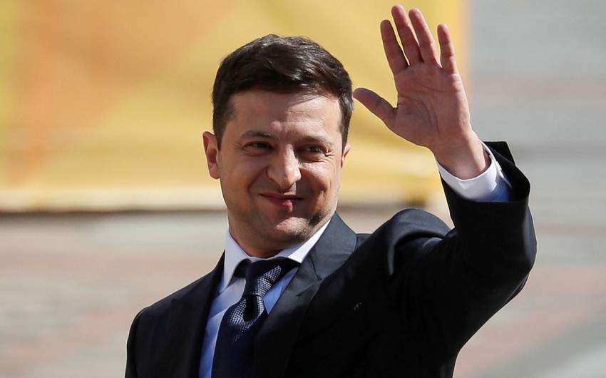 Ukrayna prezidentinin nə qədər maaş aldığı açıqlanıb