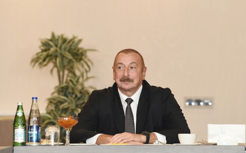 President Ilham Aliyev meets with representatives of leading business communities of Bulgaria in Sofia