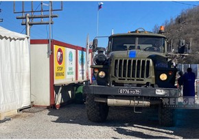 5 vehicles of Russian peacekeepers move freely on Khankandi-Lachin road