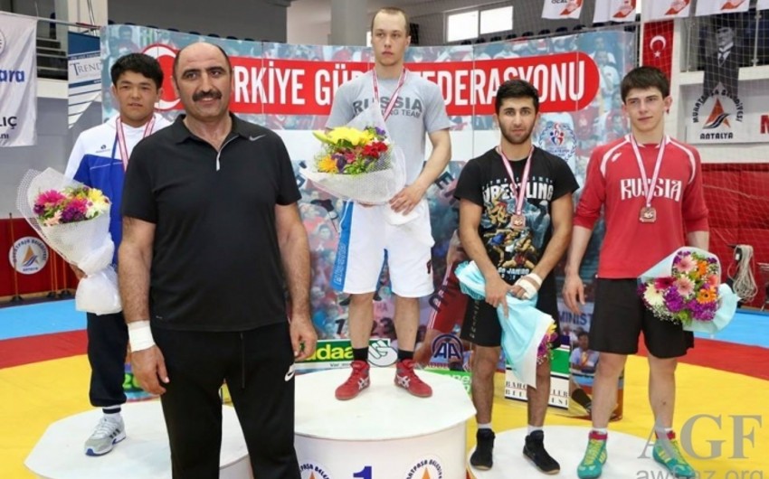 Azərbaycan güləşçiləri Antalyada keçirilmiş beynəlxalq turnirdə 9 medal qazanıb