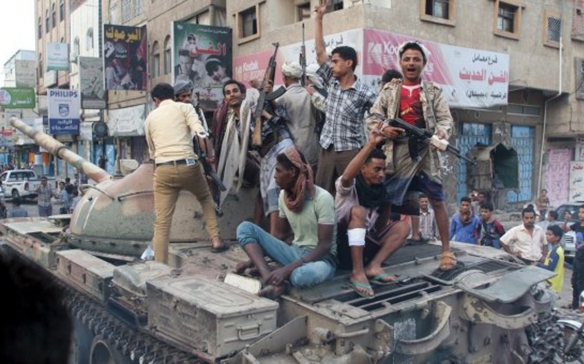 Сторонники президента Хади открыли фронт на востоке Йемена