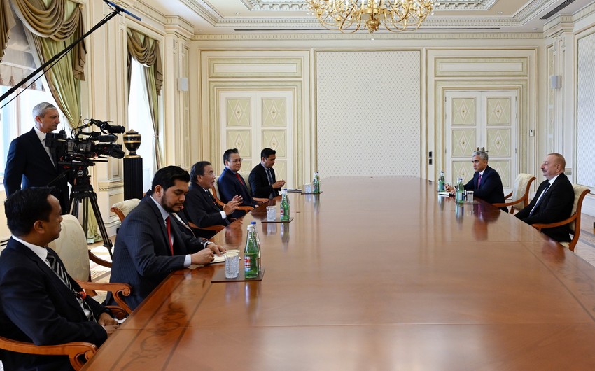 Ilham Aliyev receives President of Senate of Malaysian Parliament - UPDATED 