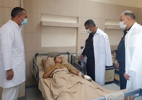 Министр обороны Азербайджана навестил в госпитале раненых в ходе антитеррористических мер военнослужащих