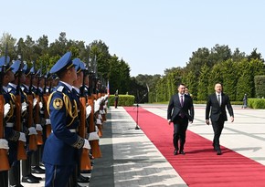 Состоялась церемония официальной встречи президента Кыргызстана