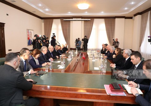 Состоялась встреча Общины Западного Азербайджана с депутатами парламента Турции