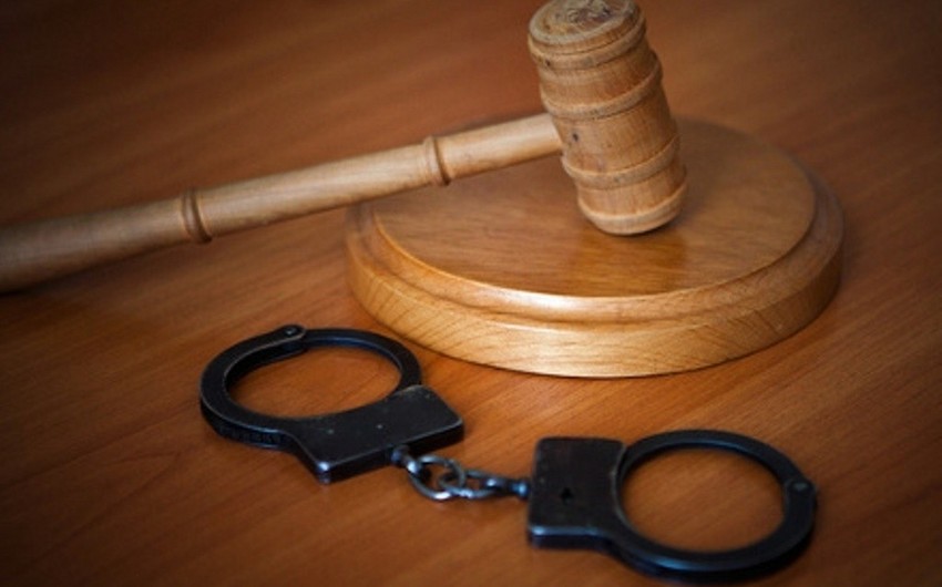 В Баку обманувшего бизнесмена юриста-афериста арестовали в зале суда