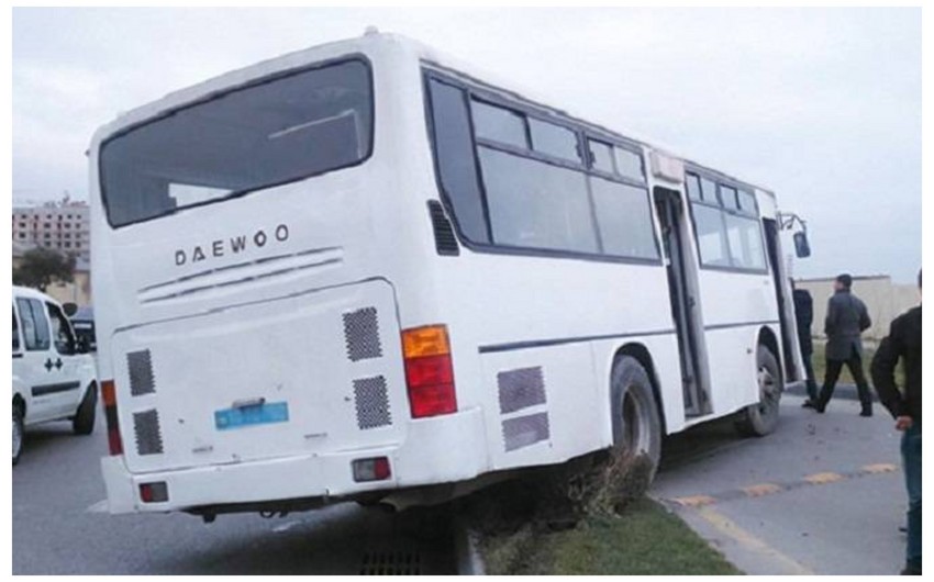 Three buses collide, injuring one