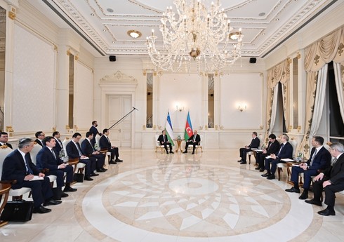 Президент Азербайджана поблагодарил Шавката Мирзиёева за участие Узбекистана в восстановлении Карабаха