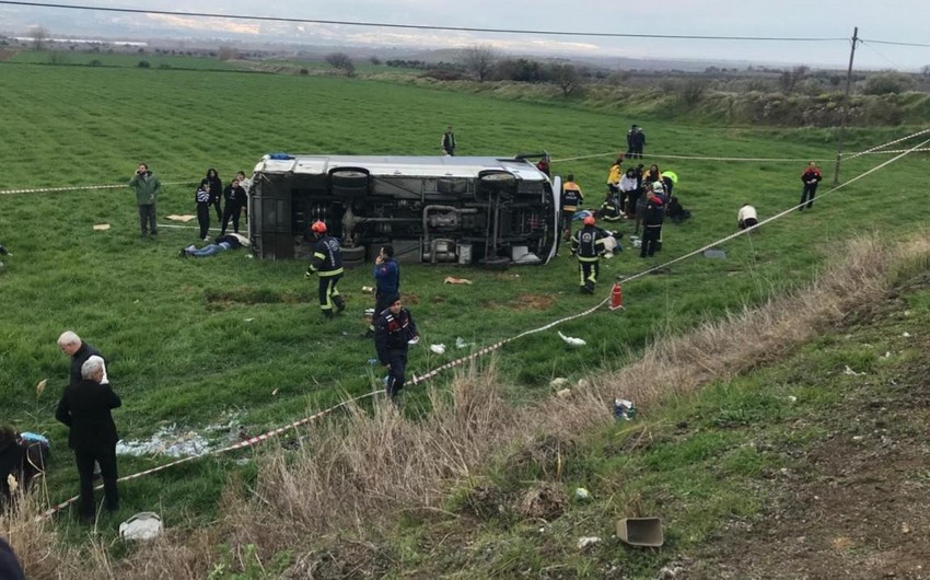 Türkiyədə idmançıları daşıyan avtobus aşıb: iki nəfər ölüb, 26 yaralı var