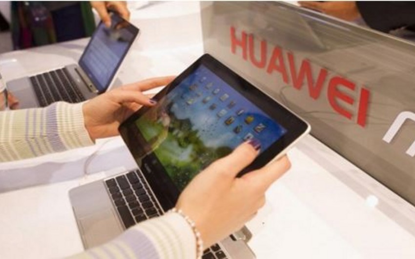 China's Huawei unveils first PC aimed at businesses