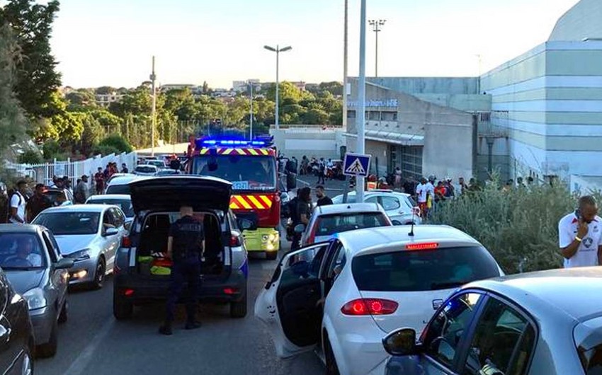 Marseldə futbol matçı zamanı bir nəfər öldürülüb, digəri yaralanıb