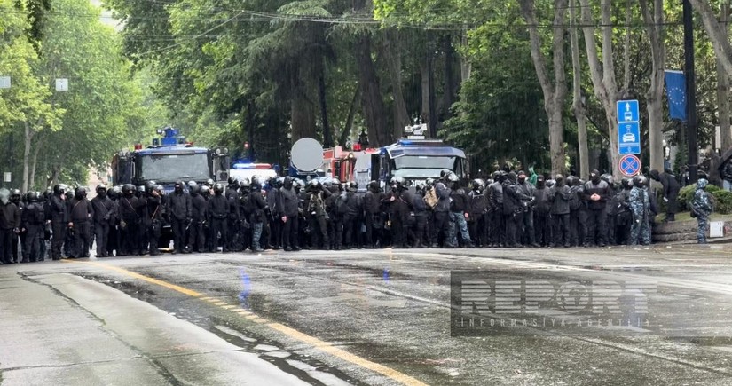 В Тбилиси мобилизовали спецназ для восстановления общественного порядка