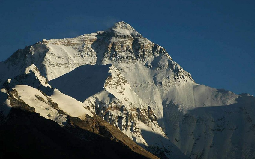 Индия измерит Эверест после землетрясения в Непале