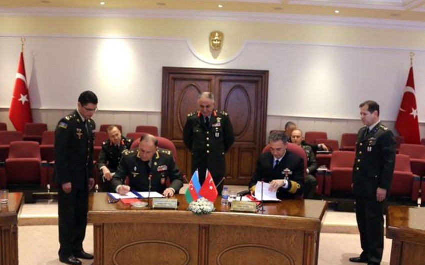 Azerbaijan, Turkey sign new document on military cooperation