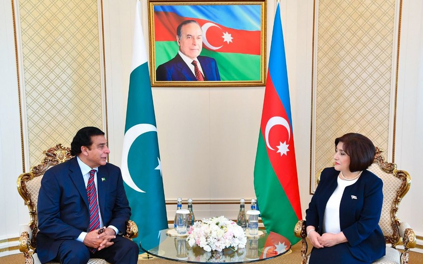 Speaker of Azerbaijani Parliament meets with Pakistani counterpart 