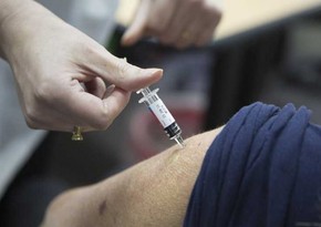 Israel approves fourth COVID vaccine shots for vulnerable over-18s
