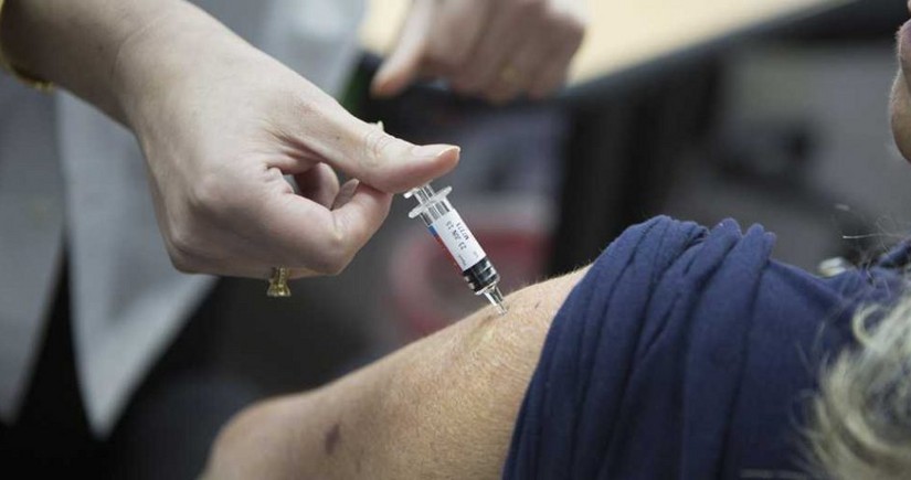 Israel approves fourth COVID vaccine shots for vulnerable over-18s