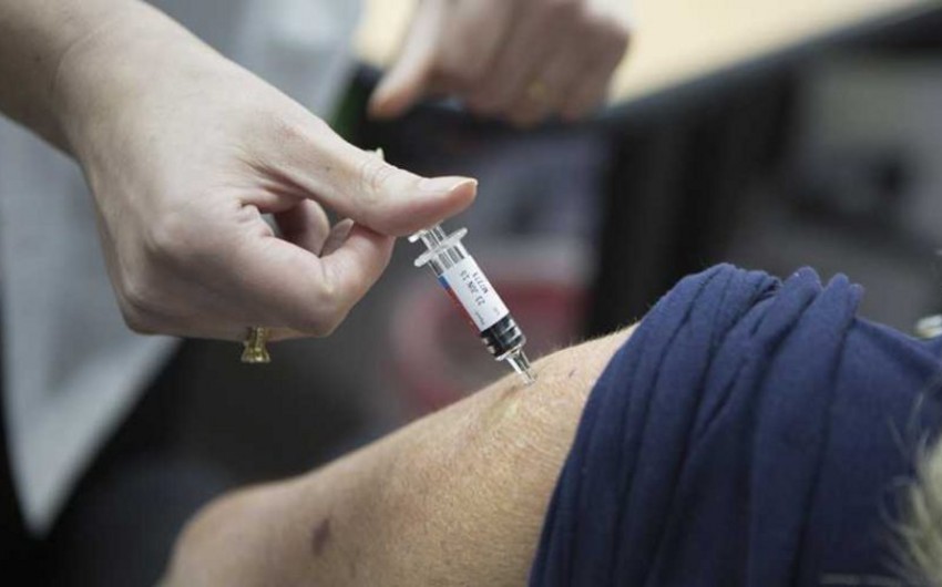 Израиль утвердил четвертую дозу вакцины для людей из групп риска с 18 лет