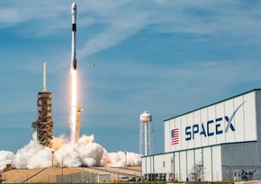 Компания SpaceX запустила ракету с 40 спутниками