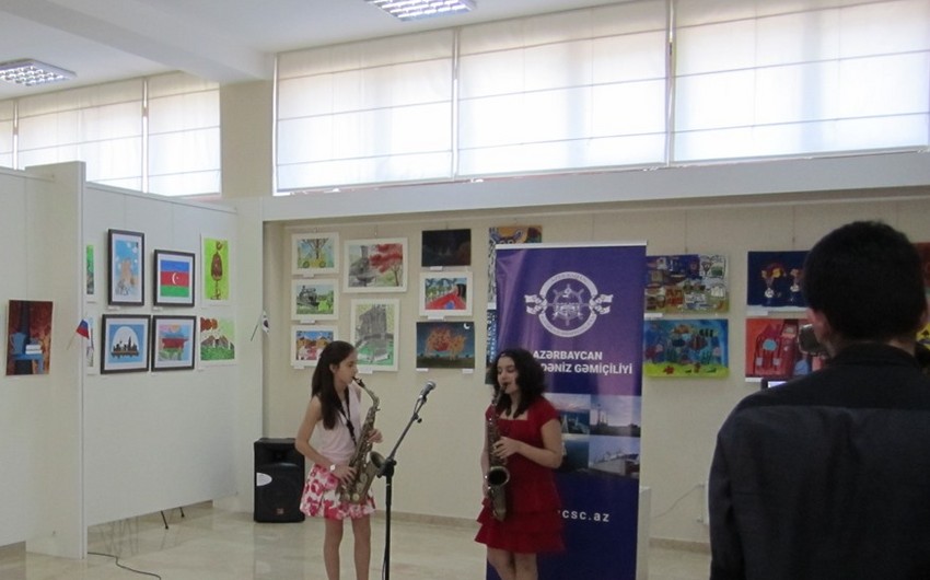 В Баку состоялся IV Международный фестиваль детского и юношеского изобразительного творчества Saf rənglər