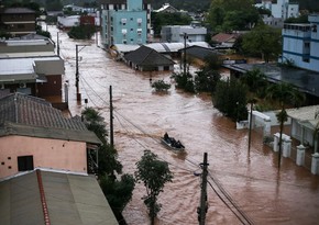 Не менее 13 человек погибли в результате проливных дождей на юге Бразилии