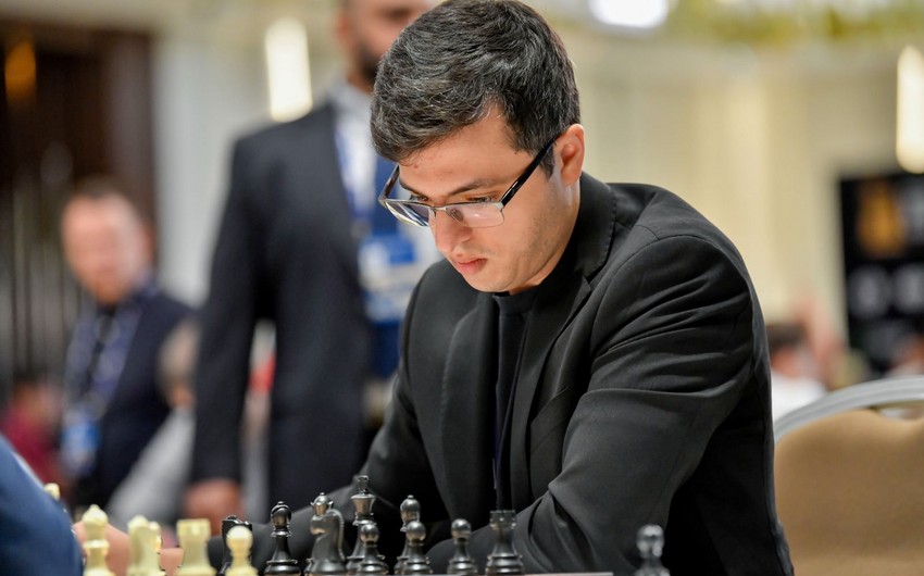 Азербайджанский гроссмейстер сыграл вничью в третьем туре турнира претендентов