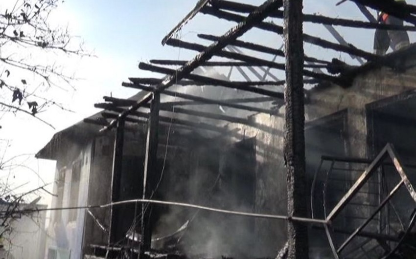 В результате сопровождающегося взрывом пожара в Джалилабаде пострадали 4 человека