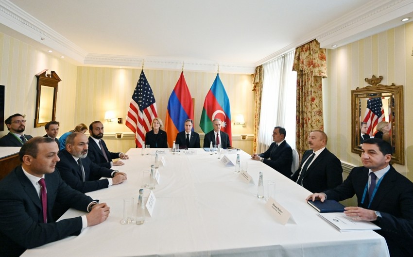 В Мюнхене состоялась совместная встреча Ильхама Алиева с госсекретарем США и премьер-министром Армении