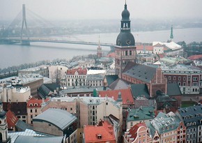 Латвия высылает троих сотрудников посольства России