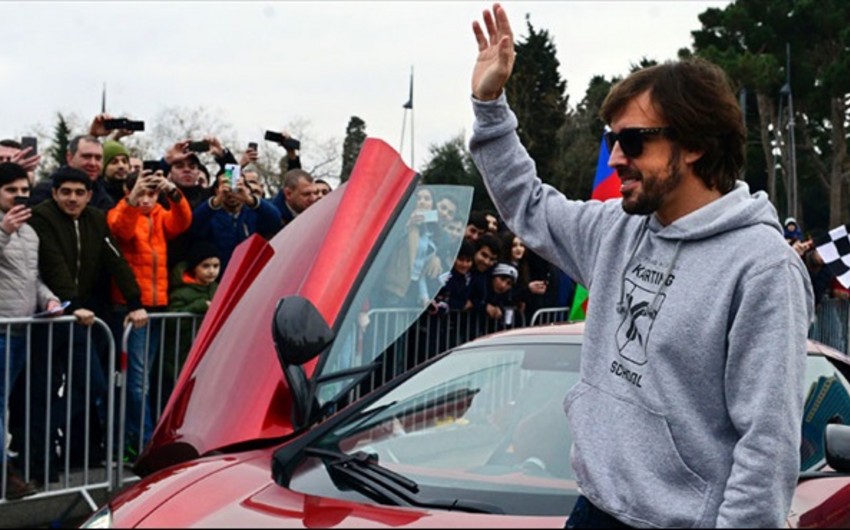 Fernando Alonso: Ardanı Real Madriddə görməyi çox istəyirəm