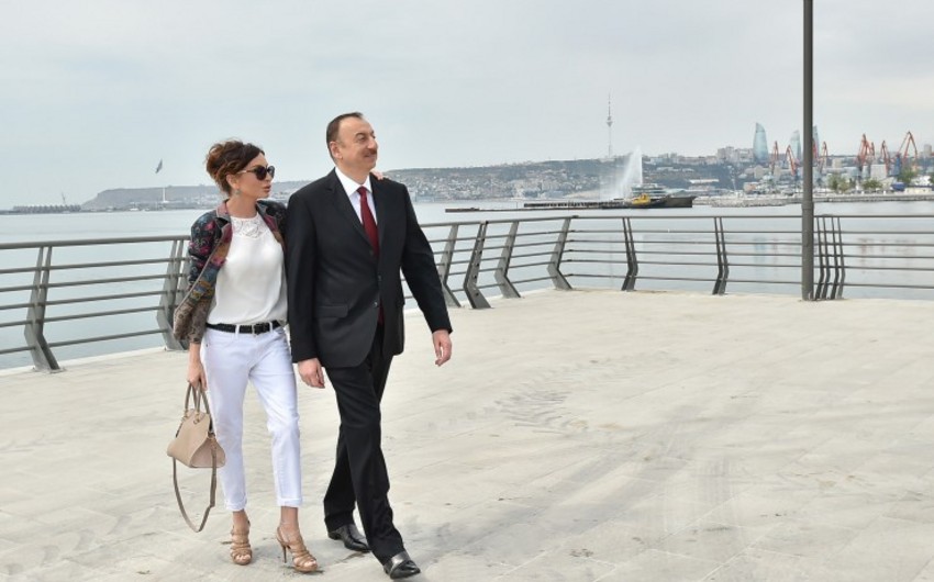 Ilham Aliyev reviews Baku White City boulevard