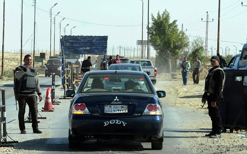 Семь военнослужащих армии Египта убиты при нападении террористов на севере Синая