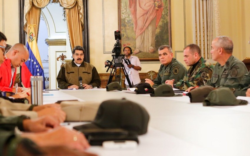 Мадуро объявил о начале новых военных учений в Венесуэле