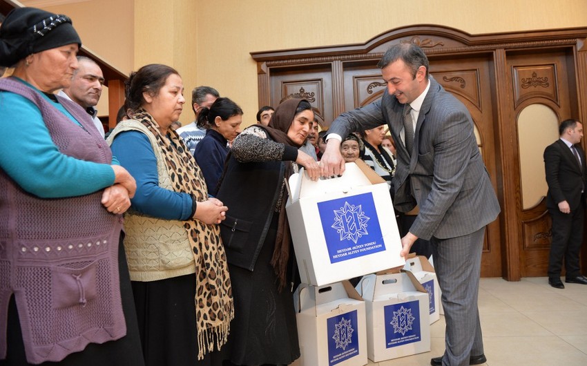 Heydar Aliyev Foundation donates holiday gifts over 165 000 low-income families